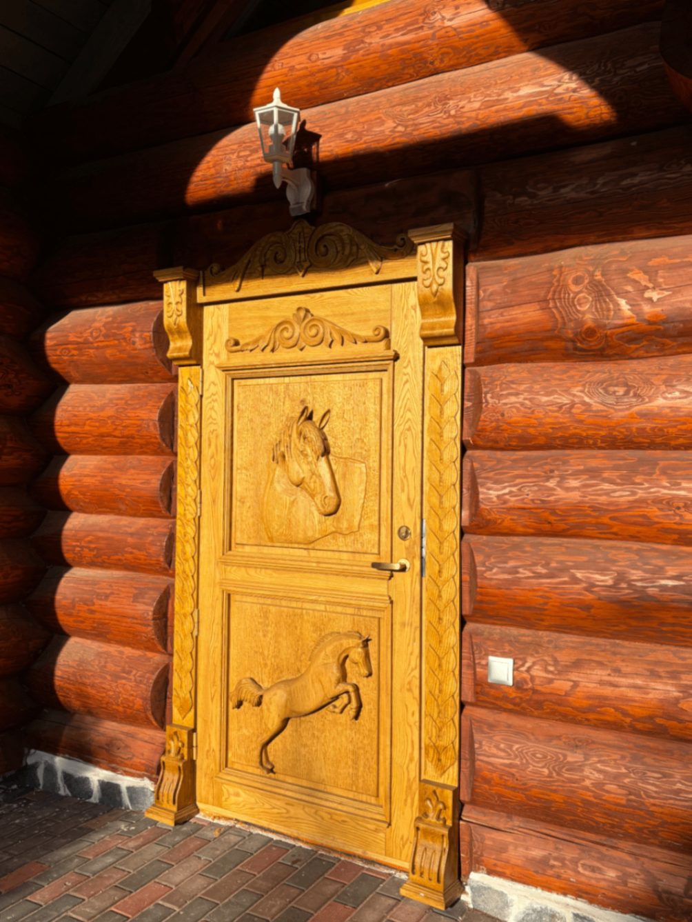 Saunamaja wooden door